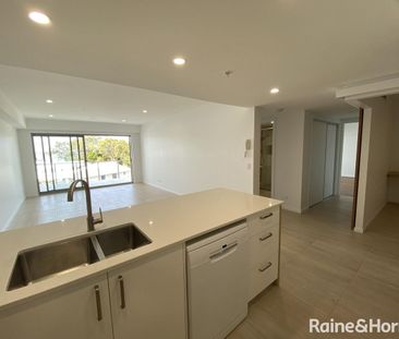 Level 3, 15/136 Broadwater Terrace, Redland Bay, QLD 4165 - Photo 4