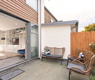 City Centre, 3 bedrooms - Photo 2