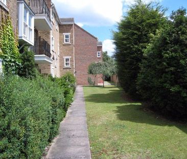 2 bedroom property to rent - Photo 3