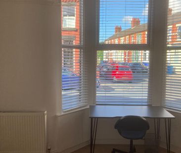 4 Bed Semi-Detached House, Nithsdale Road, L15 - Photo 5