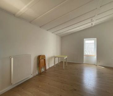 Studio à louer - Photo 2