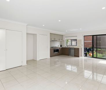 Modern 3-Bedroom Home in Prime Mickleham Location! - Photo 5