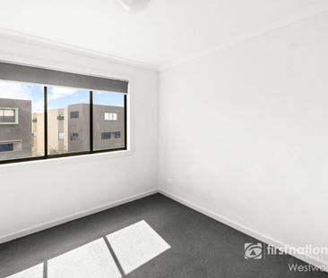 Maximum Convenience - Photo 1