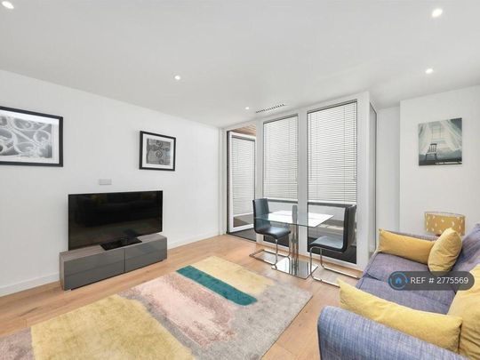 1 bedroom flat to rent - Photo 1