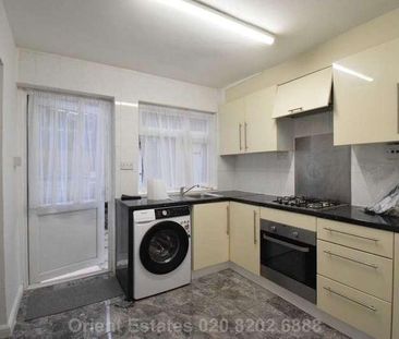 Sturgess Ave, Hendon Central, NW4 - Photo 1