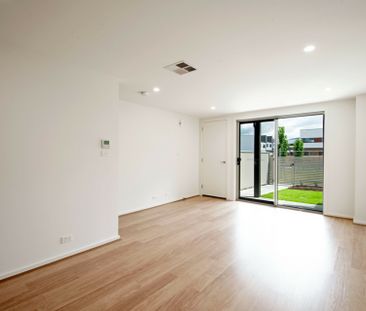 Waterfront Living at The Shoreline Villas! - Photo 2