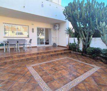 Alquiler de chalet adosado en Calle Arquitectos s/n - Photo 3