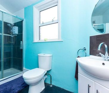 3 bedroom maisonette to rent - Photo 2