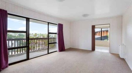 Spacious 3 bedrooms near Waiake Beach - Photo 2