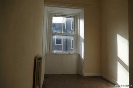 3 bedroom property to rent in Stewarton - Photo 2