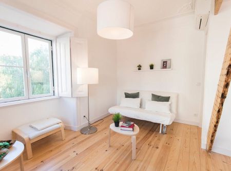 Travessa de Santos, Lisbon, Lisbon 1200-643 - Photo 5