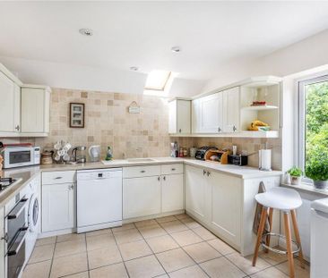 3 bedroom apartment to rent - Photo 6