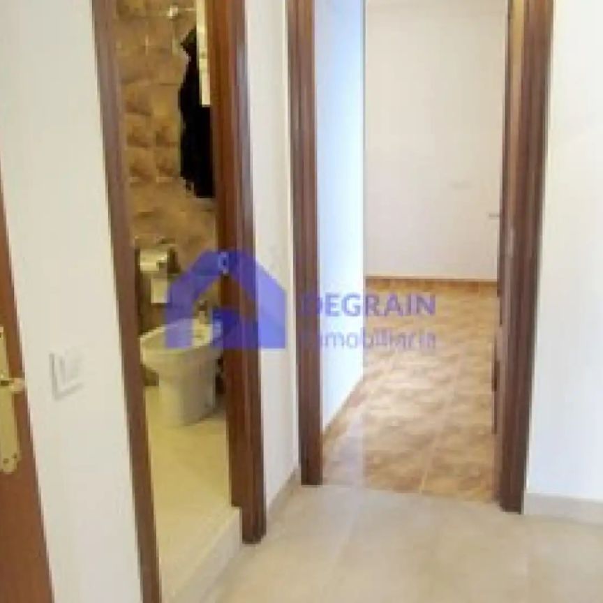 Oviedo - Photo 1