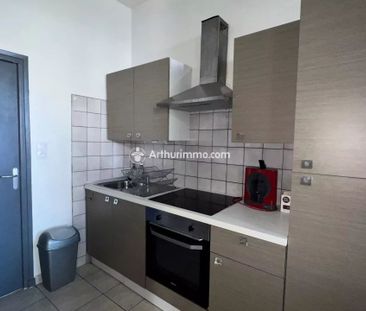 Location Appartement 1 pièces 23 m2 à Millau - Photo 2