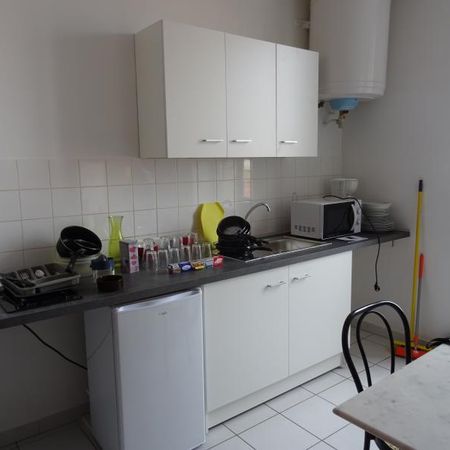 Location Appartement 1 pièce 20m² - Photo 3