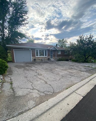 For Lease - 38 Main Street, Uxbridge, Ontario - Photo 2