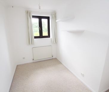 2 bedroom Terraced House to let - Photo 1