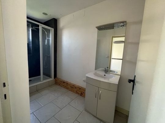 Dans belle maison, joli T1 entièrement rénové - Photo 1