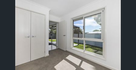 Brand New Three Bedroom Granny Flat - Photo 2