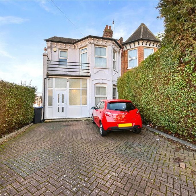 3 bedroom semi-detached house to rent - Photo 1