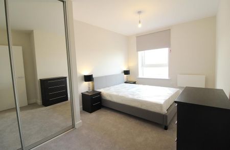 2 bedroom penthouse to rent - Photo 5