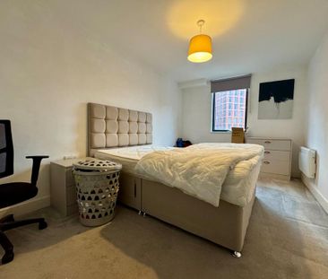 2 bedroom flat to rent - Photo 6