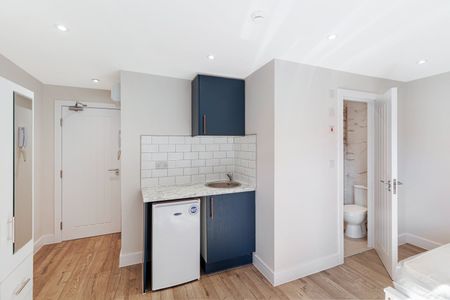 Studio Flat, Chatfield Road, CR0 - Photo 2