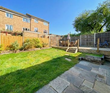 Jocelyns, CM17, Old Harlow - Photo 1