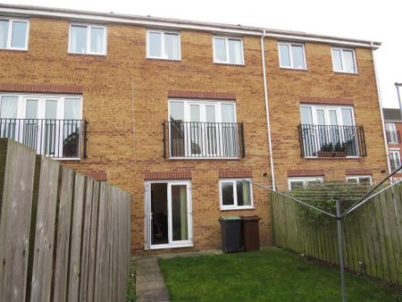 Heather Gardens, North Hykeham, LINCOLN - Photo 5