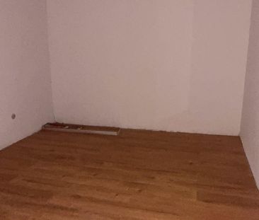 Haus zur Vermietung in Büttgen mit Hof, Garten, Carport - Photo 1