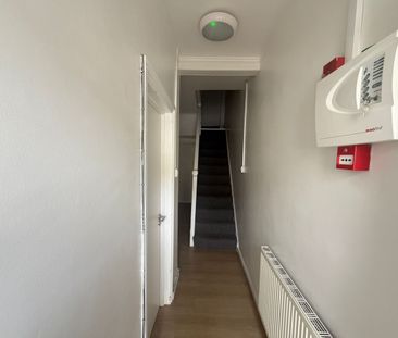 4 Bed Terraced House, Hawthorn Road, N18 - Photo 6