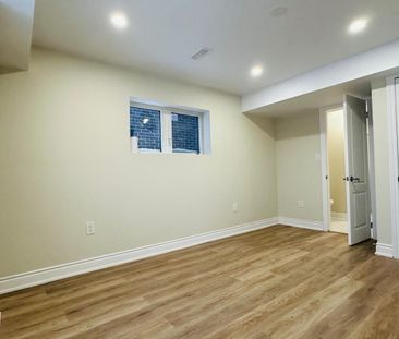 For Lease - 290 WOODBINE Avenue Unit# Lower, Kitchener, Ontario - Photo 4