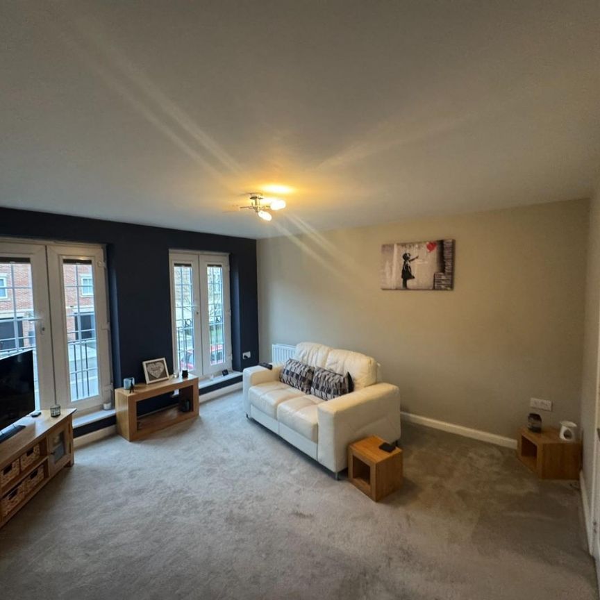 3 bedroom House To Let - Photo 1