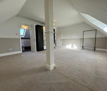 8 bedroom detached house to rent - Photo 5