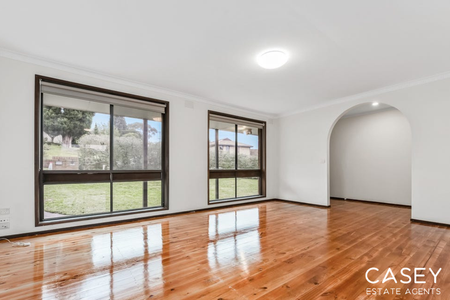10 Exell Drive, Dandenong North - Photo 2