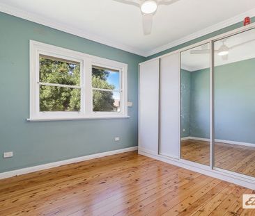 Three Bedroom Home with Solar - Photo 4