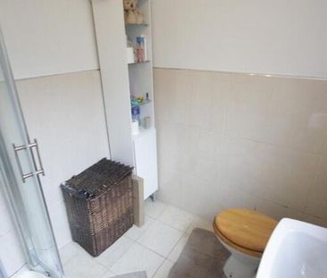 22 Rochester Street, Belfast, BT6 8EU - Photo 6
