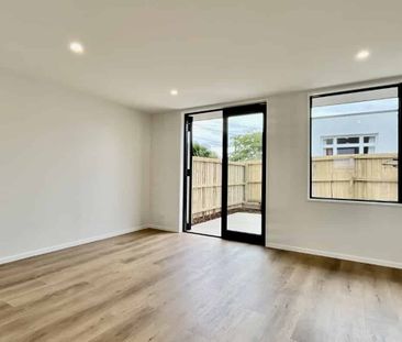 2 Bedroom Town house in Sydenham - Photo 5