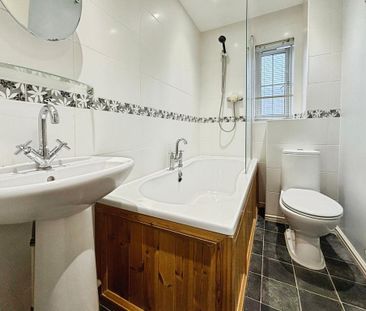 2 bedroom terraced house to rent - Photo 3