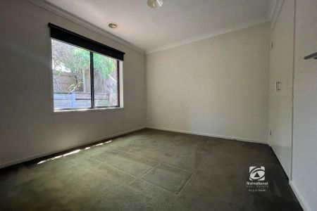 SUPERB LOCATION - MODERN FITTINGS THROUGHOUT! - Photo 2