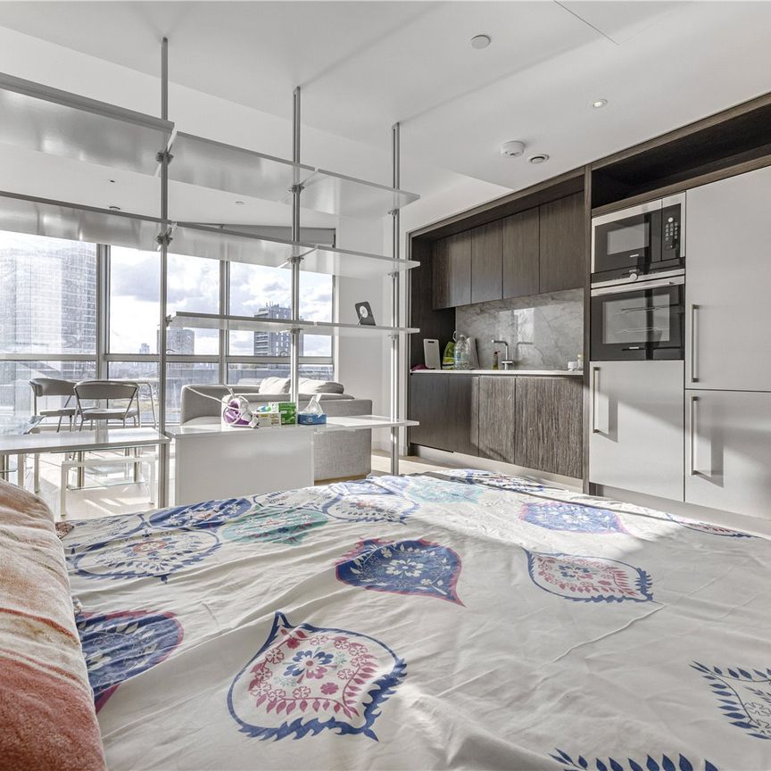 Biscayne Avenue, London, E14 9BE - Photo 1