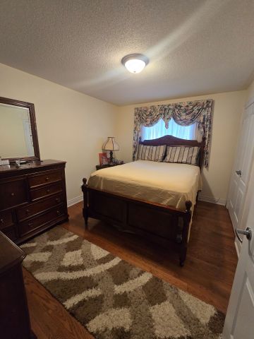 For Lease - 19 Red Plant Crescent Unit# Upper Bedroom, Brampton, Ontario - Photo 2