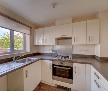 2 bedroom semi-detached house to rent - Photo 6