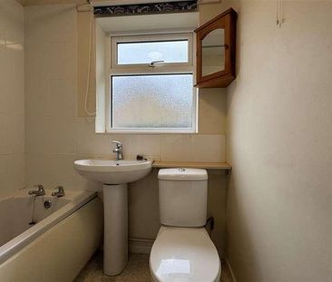 Gorse Close, Lakenheath, IP27 - Photo 6