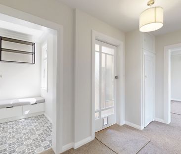 B/17 Fitzroy Street, Wadestown - Photo 3