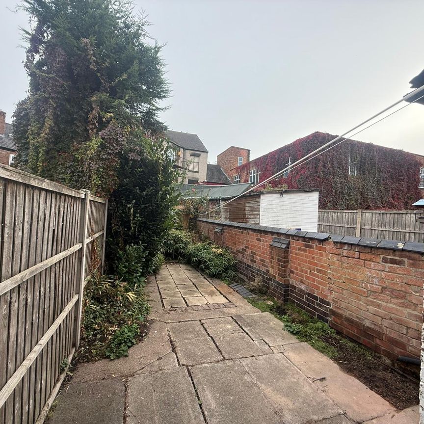 2 bedroom house to rent King Alfred Street, Derby, Derbyshire, DE22 - Photo 1