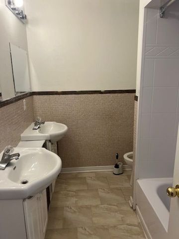 For Lease - 192 Silverbirch Drive Unit# Main floor, Newmarket, Ontario - Photo 5