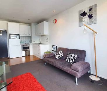 CITY CENTRE - 1 Bedroom Apartment with Amazing Views - Photo 2