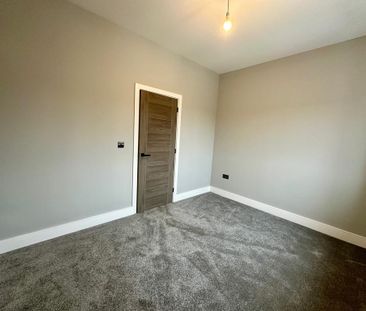 2 bedroom semi-detached house to rent - Photo 3