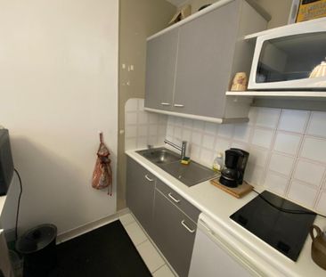 Location Appartement 1 pièce 27m² AVIGNON 84000 - Photo 3